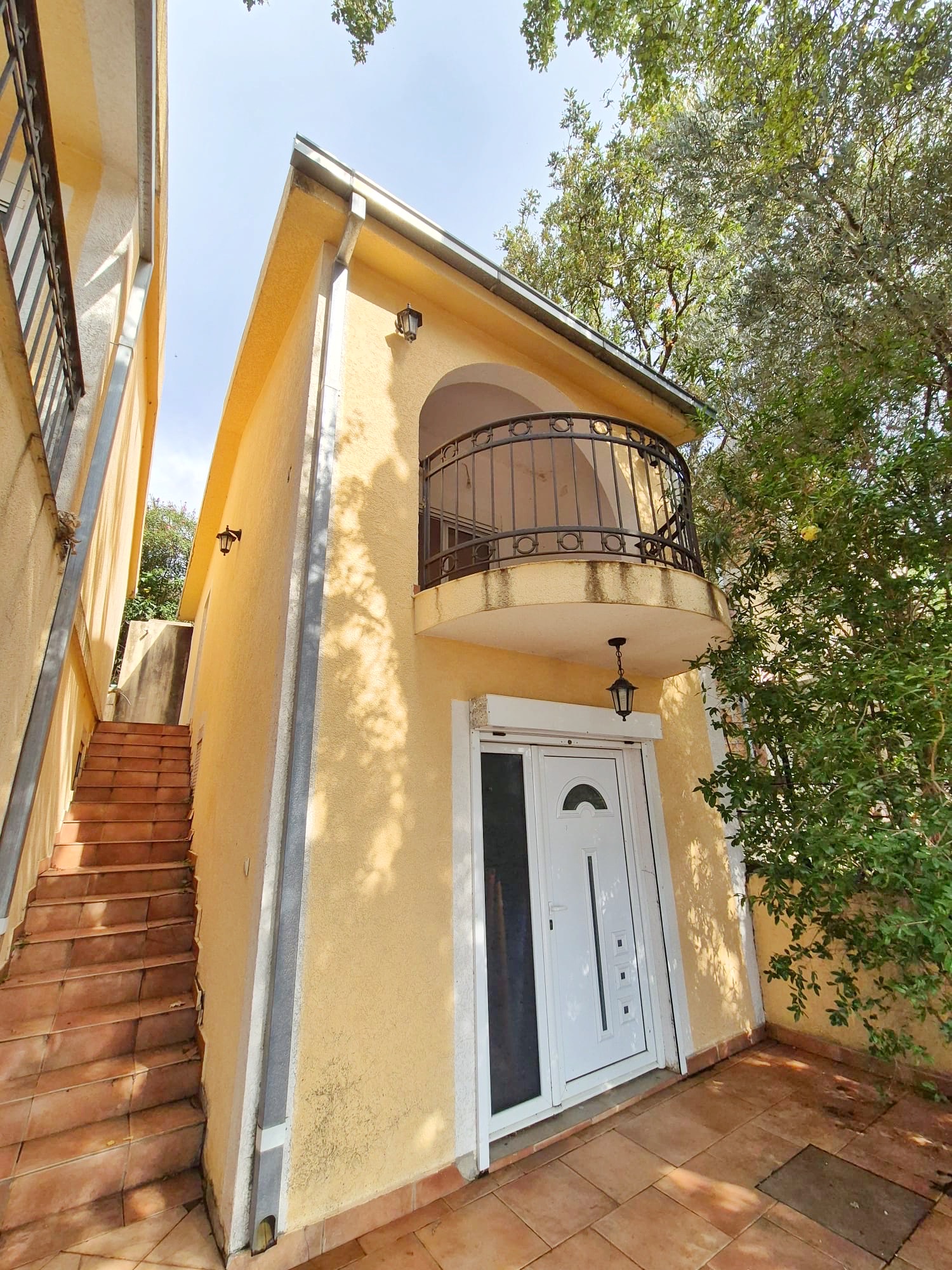 Image of House - 4 Bedrooms - 4 Bathrooms for Sale in Bar-Zagradje-Montenegro, Image 3
